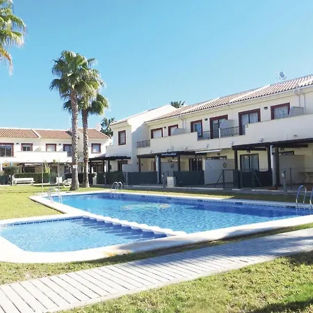 2 Bedroom Awesome In Ciudad Quesada